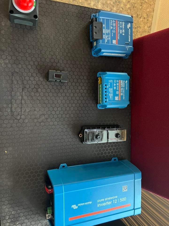 Installation Victron Energy sur un bateau, accompagnement personnalisé